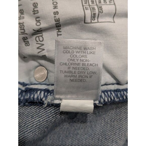 J. Jill Authentic Fit Stretch Denim Floral Embroidered Cropped Capri Jeans, 16P - Picture 11 of 14